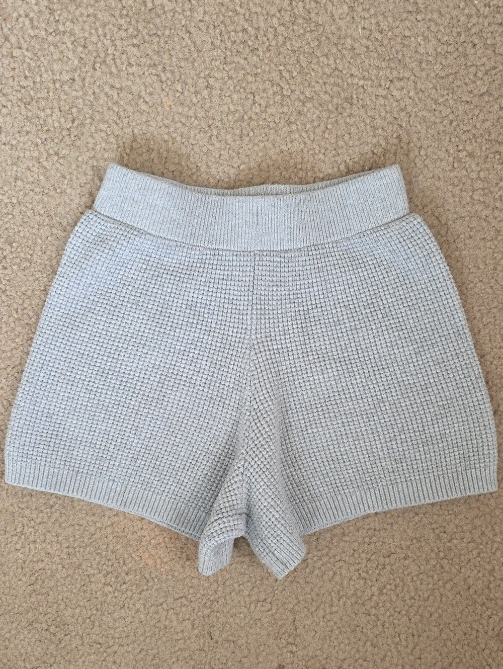 Sincerely Jules Gray Waffle Knit Shorts - Size Small
